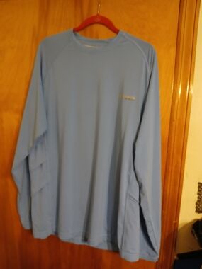 Columbia Light Blue Long-Sleeve Performance Tee - Men